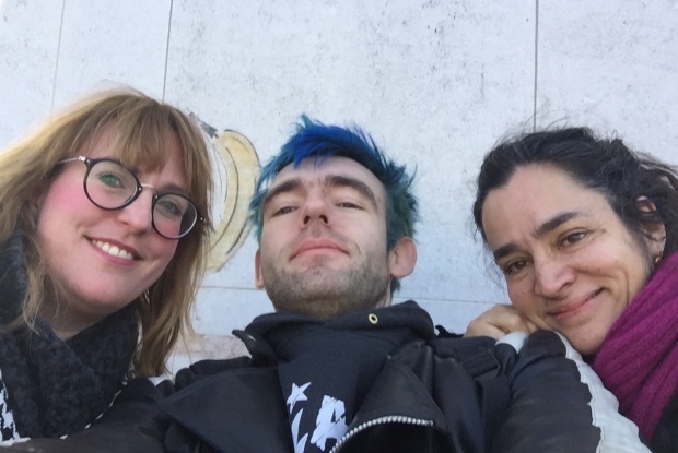 Selfie vor der Bundesunsthalle, Bild: TOUCHDOWN 21 Selfie vor der Bundesunsthalle